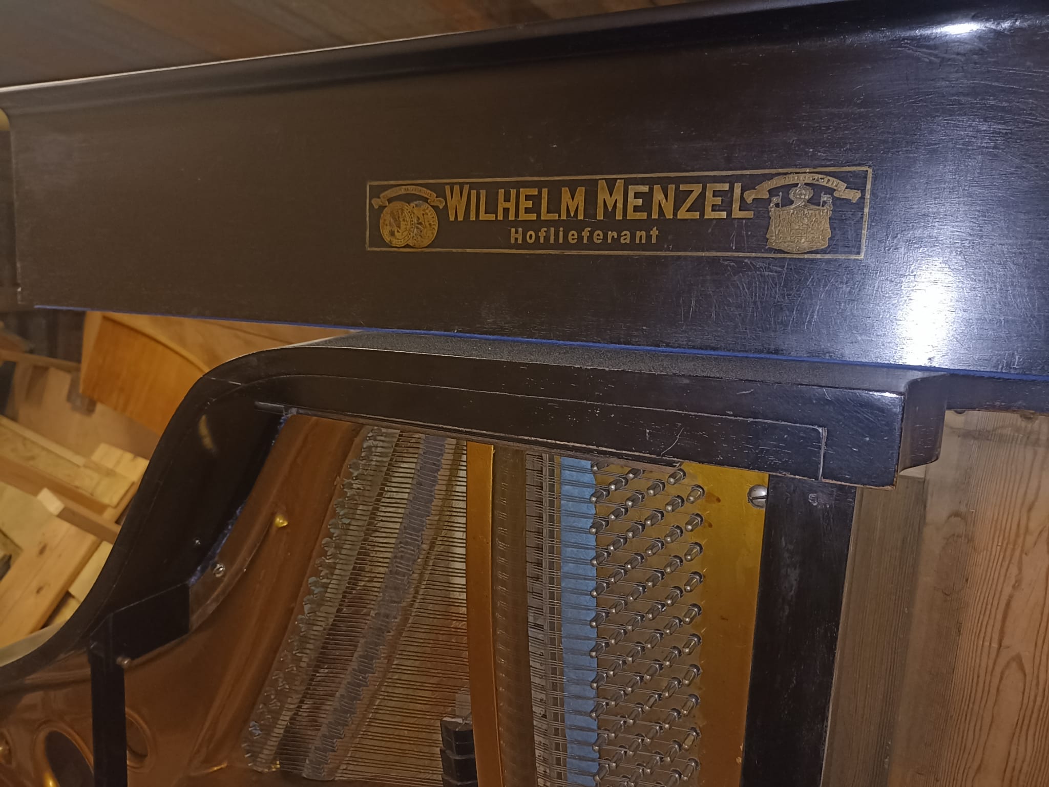 Stutz Flügel, Wilhelm Menzel, um 1940